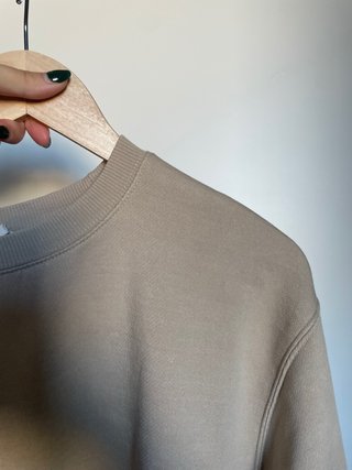 Jersey de cuello redondo beige