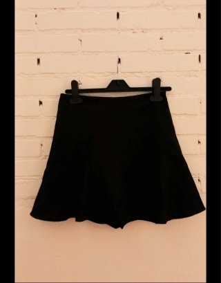 Falda pantalón Stradivarius Negra