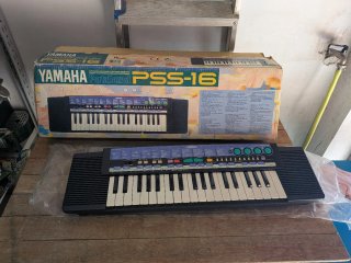 Tastiera Elettronica Yamaha PortaSound PSS-16 Vint