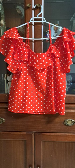 Blusa de lunares roja