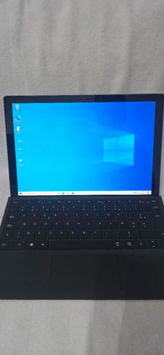 Microsoft Surface Pro 7