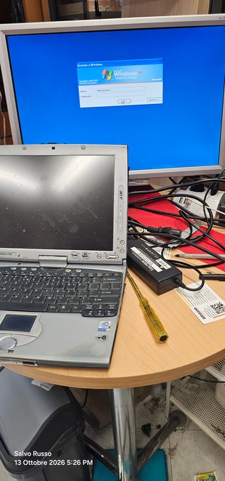 Acer TravelMate C100 Pentium 3 M 800 256MB