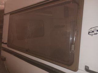 Ventana para caravana