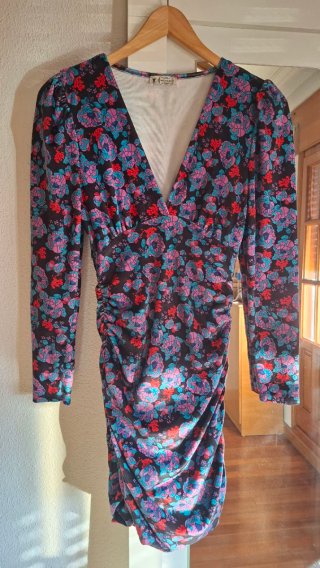 Vestido de Terciopelo Ajustado Estampado