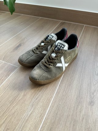 Zapatillas Munich Verde Caqui