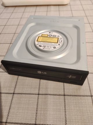 Grabadora de pc DVD/CD marca LG Super Multi (SATA)