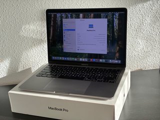 MacBook Pro 13 (2020) Space Gray
