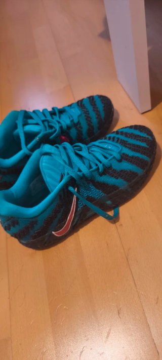 Zapatillas Nike Turquesa y Negras