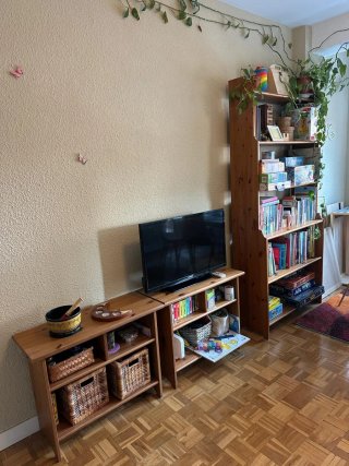Conjunto Muebles Salón LESKVIK de madera de pino