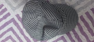 Gorra con estampado pata de gallo