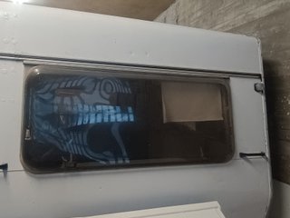 Ventana para caravana