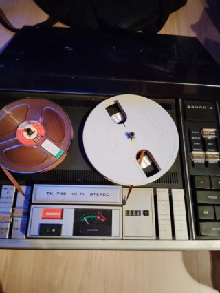 Magnetófono Grundig TK 745 Hi-Fi Stereo