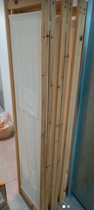 Biombo Separador de Madera y Tela