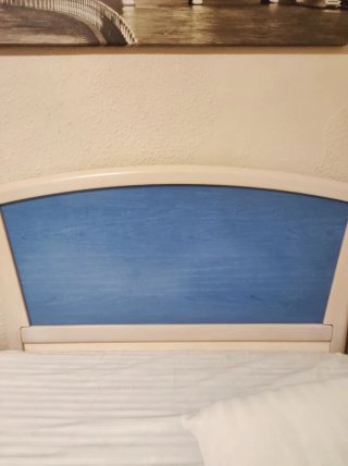 Cabecero de cama beige y azul Medidas: 1,05cm