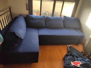 Divano letto con chaise longue IKEA Friheten