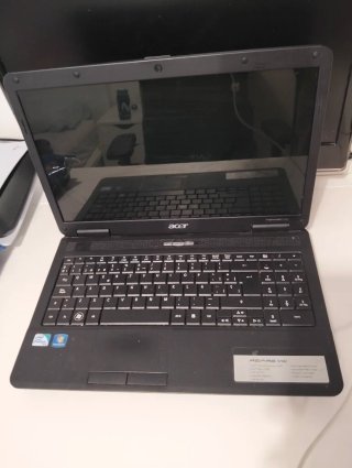 Portátil Acer Aspire 5734Z averiado