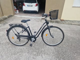 Bicicleta Paseo Negra con Cesta