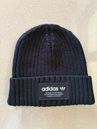 Gorro Adidas Negro