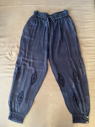 Pantalón bombacho azul talla única Seria una M