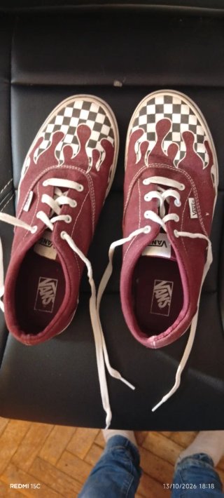 Zapatillas Vans Rojas con Estampado