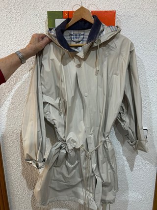 Parka Beige con Capucha