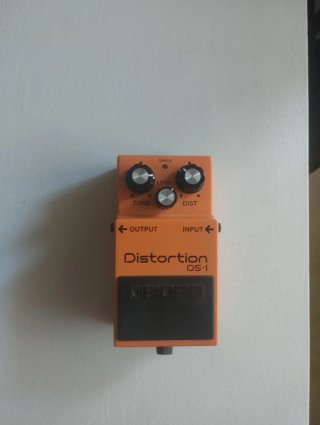 Pedal de Distorsión Boss DS-1