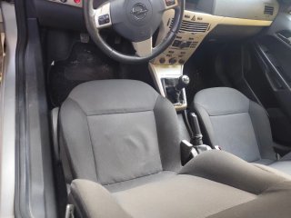 Opel Astra 2007