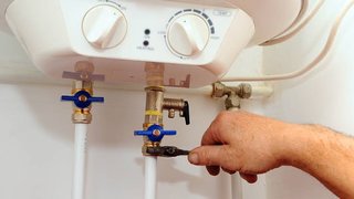 Instalación de termo eléctrico