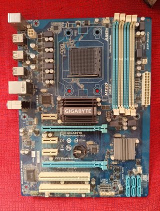 Gigabyte GA-970A-DS3 AM3+