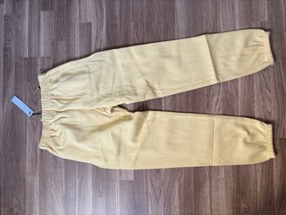 Sudadera Fear of God Essentials Amarilla