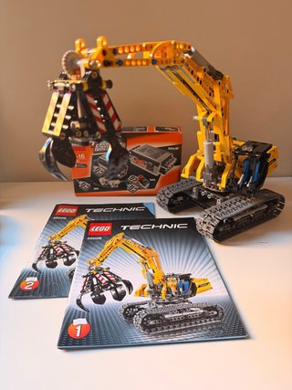LEGO Technic 42006 con Power Functions 8293