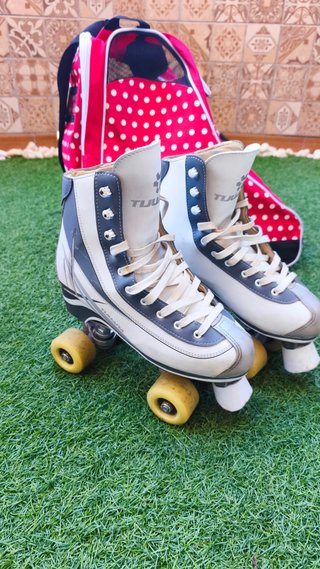 2 Patines de 4 Ruedas, artísticos y línea T38