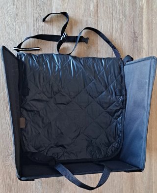 Seggiolino auto per cani Wuglo (<12kg)