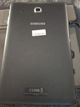 Samsung Galaxy Tab E para piezas con funda +2 mob
