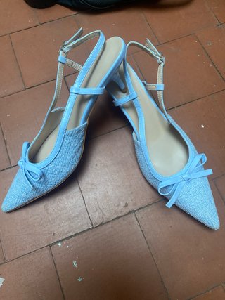 Zapatos de tacón azul para mujer