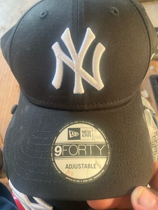 Gorra New Era 9Forty Negra, tengo 9 unidades dispo