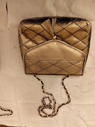 Bolso de fiesta dorado