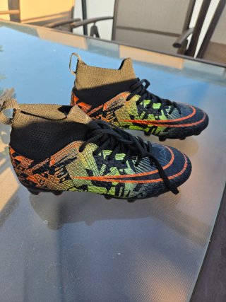 Zapatillas Fútbol Multitaco TALLA 23