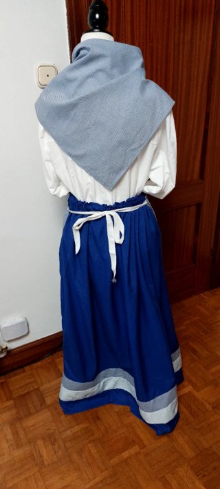 Traje de casera tradicional
