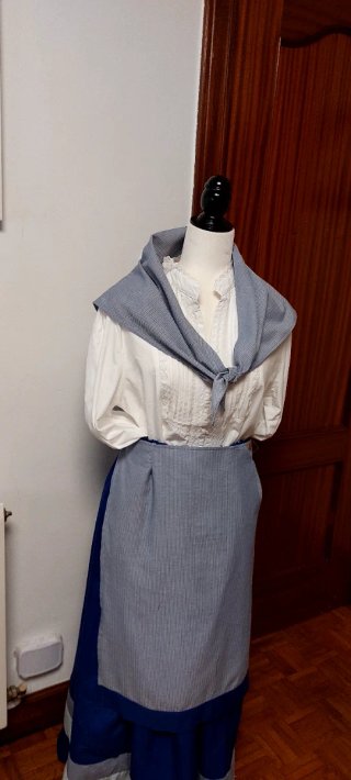 Traje de casera tradicional