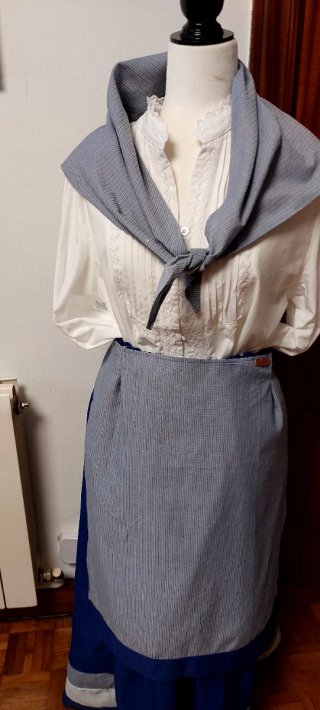 Traje de casera tradicional