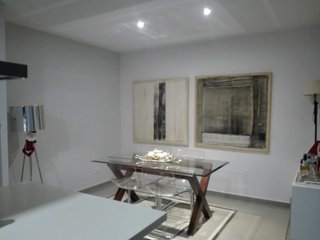 Mesa de Comedor de Cristal y Madera