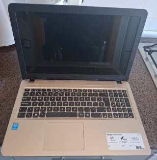 Portátil Asus Intel Core i3 Dorado