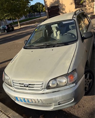 Toyota Avensis 2001
