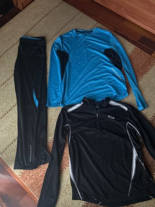Pack deporte: mallas (L) y 2 camisetas (M)