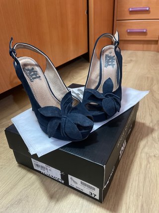Zapatos de tacón Xti azul talla 37