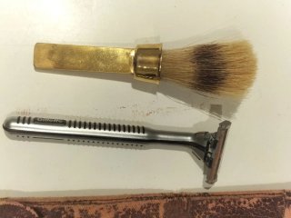 Kit Afeitado Antiguo Navaja y Brocha
