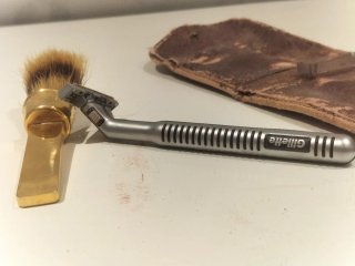 Kit Afeitado Antiguo Navaja y Brocha