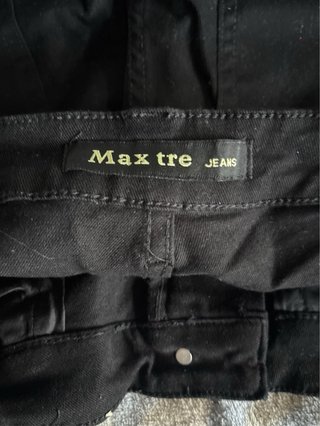 Pantalón corto negro
