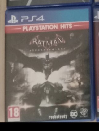 2 Juegos PS4: Red Dead Redemption 2 y Batman